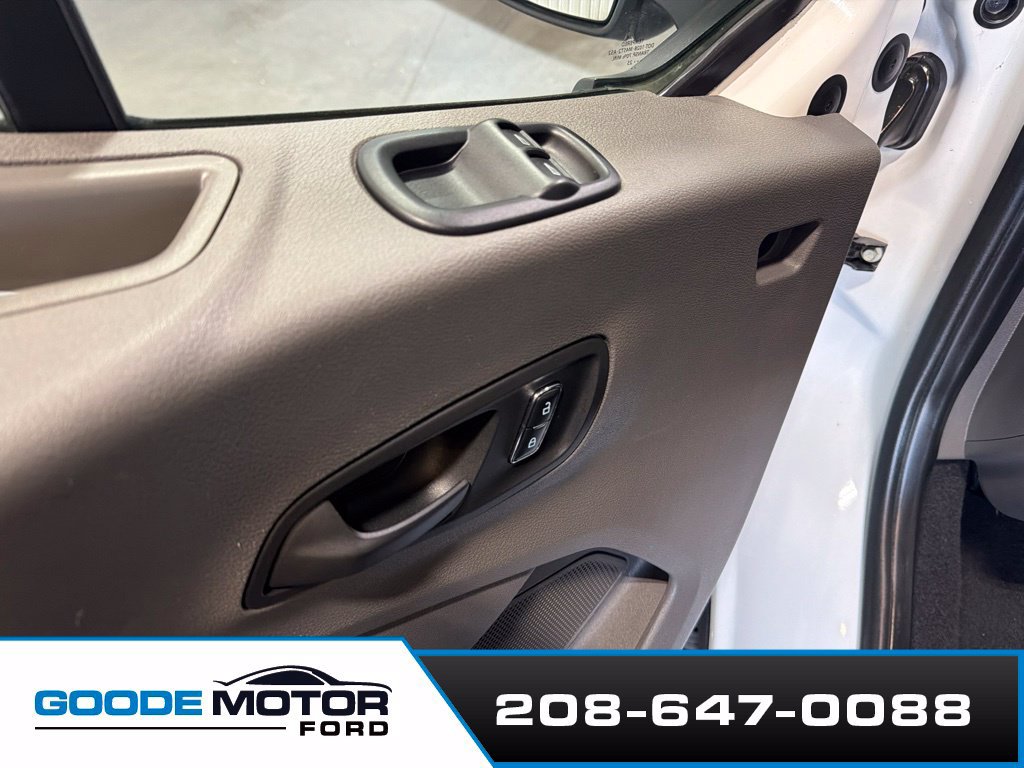 Certified 2025 Ford Transit 350 XLT AWD/4WD image 9