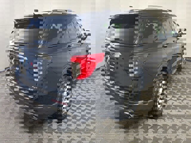 Certified 2023 Ford Explorer Limited w/ Equipment Group 301A image 4