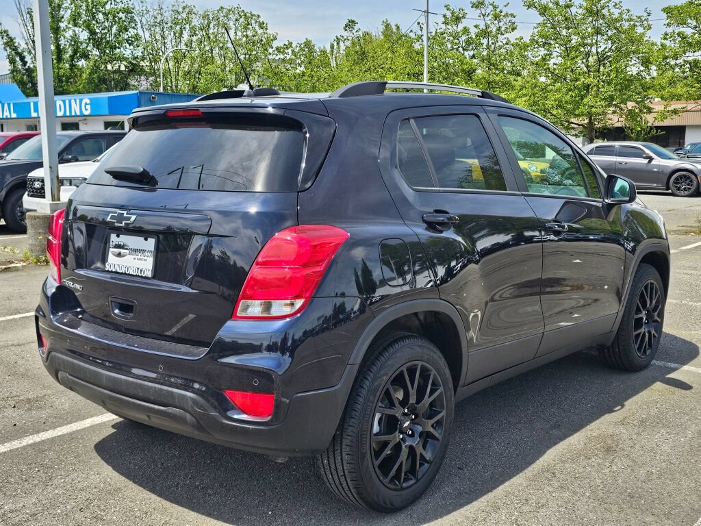 Used 2021 Chevrolet Trax LT w/ Premium Seat Package AWD/4WD image 6