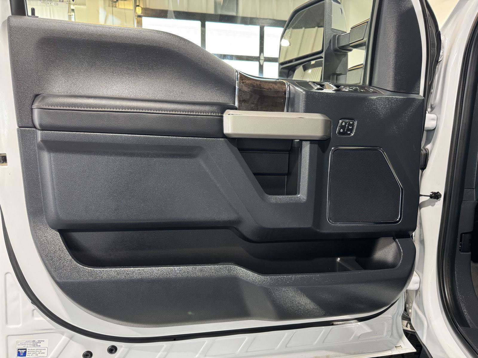 Certified 2022 Ford F350 Lariat w/ Chrome Package AWD/4WD image 17