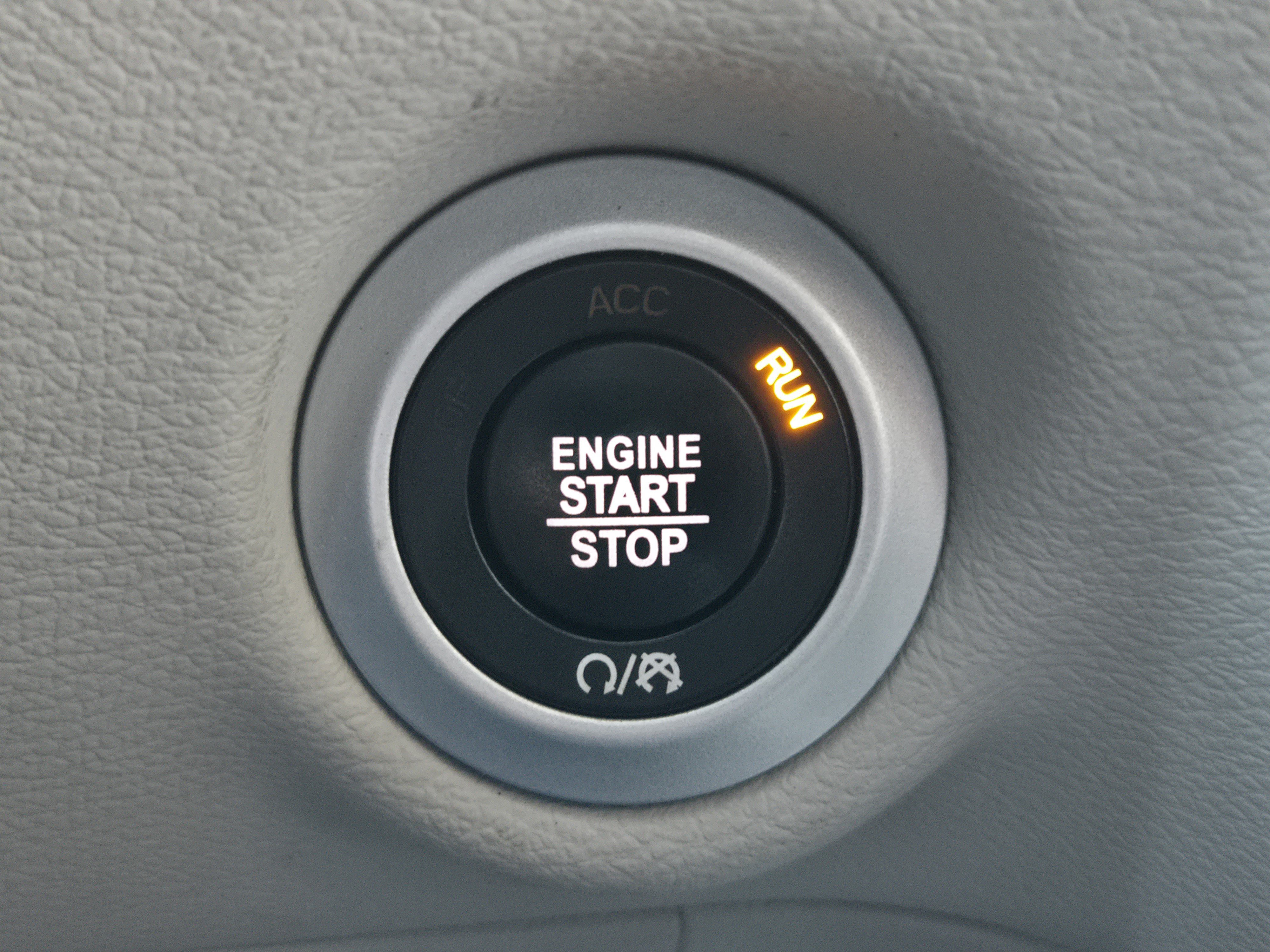 Used 2018 Chrysler Pacifica Touring-L w/ Advanced Safetytec Group image 16