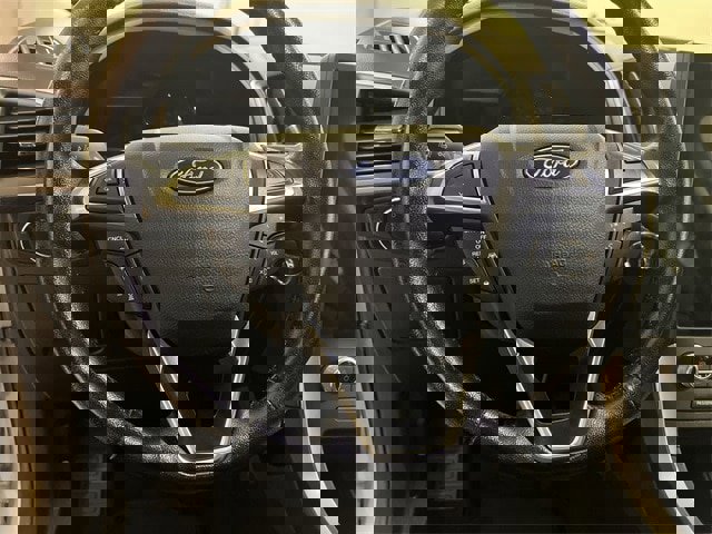 Certified 2023 Ford Edge SEL image 9