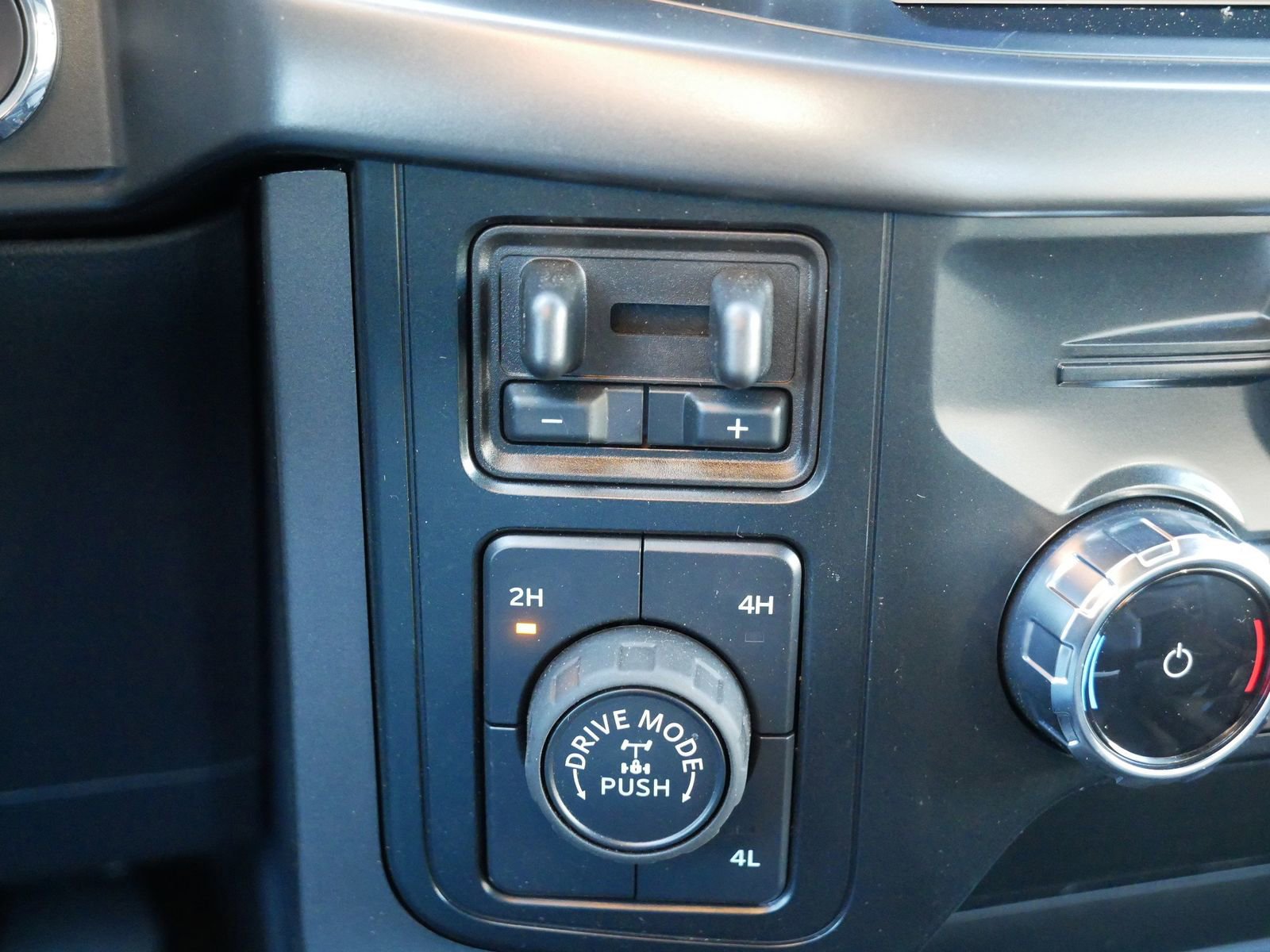 Certified 2024 Ford F150 XLT w/ Equipment Group 302A MID image 33