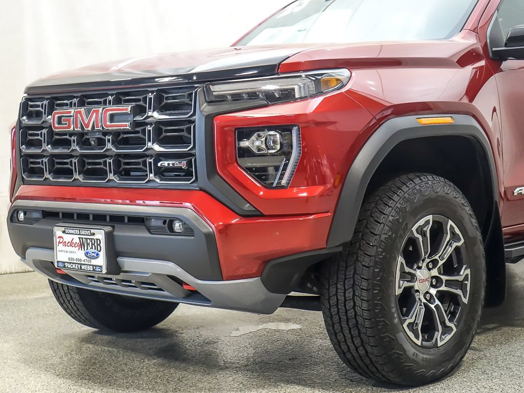 Used 2023 GMC Canyon AT4 w/ AT4 Premium Package AWD/4WD image 3