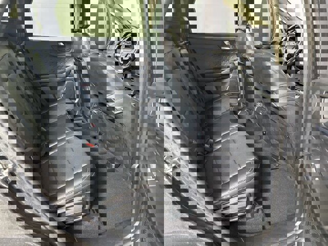 Certified 2020 Ford Escape Titanium w/ Titanium Premium Package 2.0 image 18