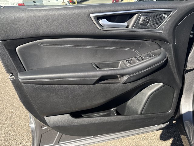 Certified 2024 Ford Edge Titanium AWD/4WD image 11