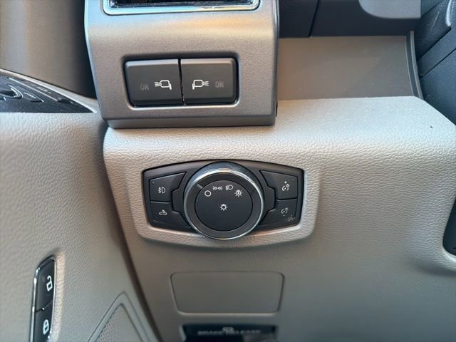 Certified 2022 Ford F250 XLT w/ XLT Premium Package image 25
