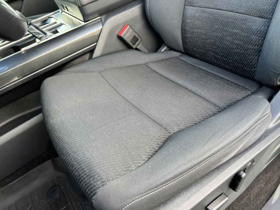 Certified 2022 Ford F150 XLT w/ Equipment Group 302A High image 19