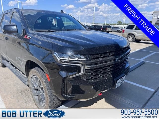 Used 2021 Chevrolet Tahoe Z71 w/ Luxury Package AWD/4WD image 2