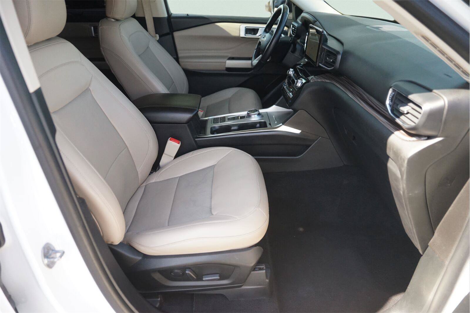 Certified 2021 Ford Explorer Limited w/ Equipment Group 301A RWD image 20
