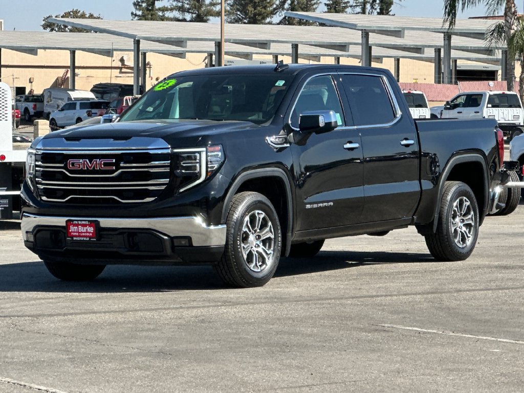 Used 2025 GMC Sierra 1500 SLT RWD image 7