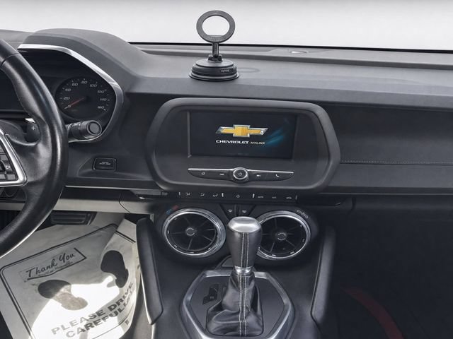 Used 2018 Chevrolet Camaro LT RWD image 21