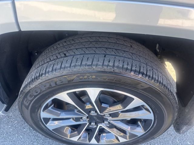 Used 2023 Jeep Grand Cherokee Overland AWD/4WD image 11