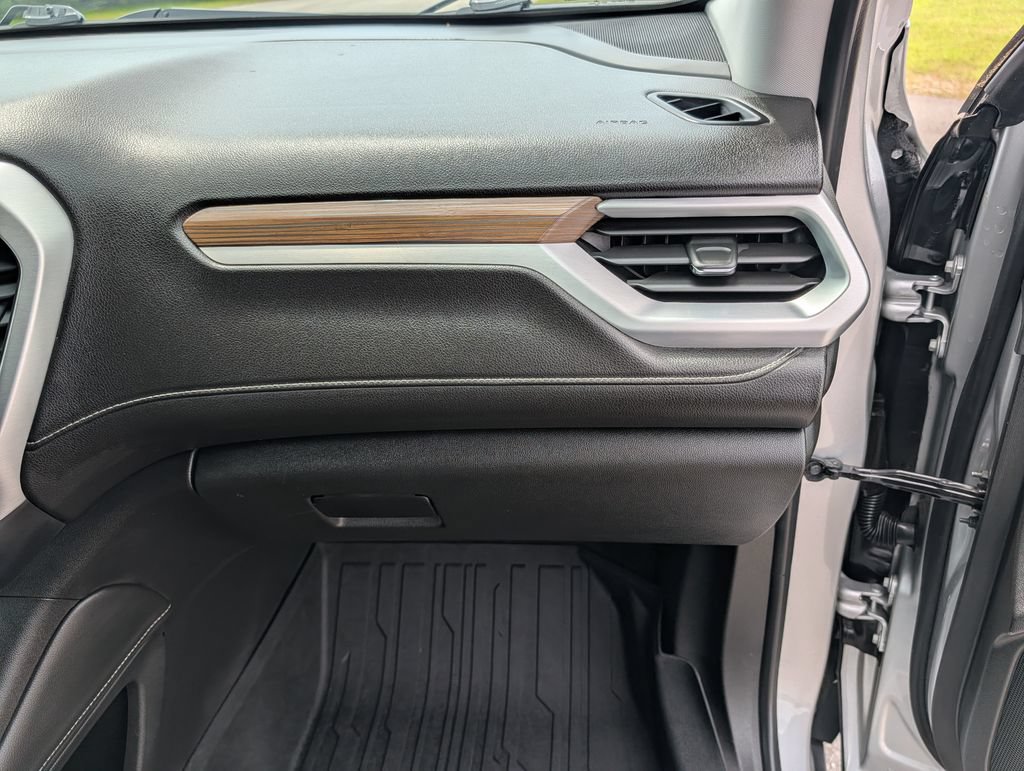 Used 2020 GMC Acadia SLE FWD image 22