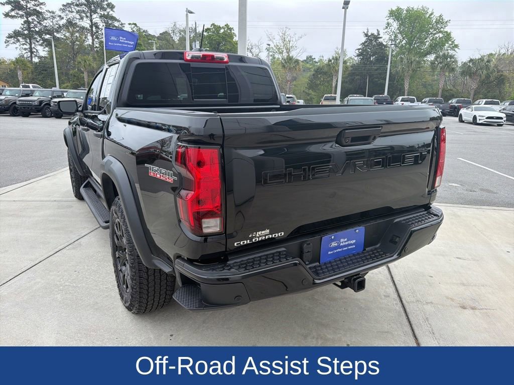 Used 2025 Chevrolet Colorado Trail Boss image 3