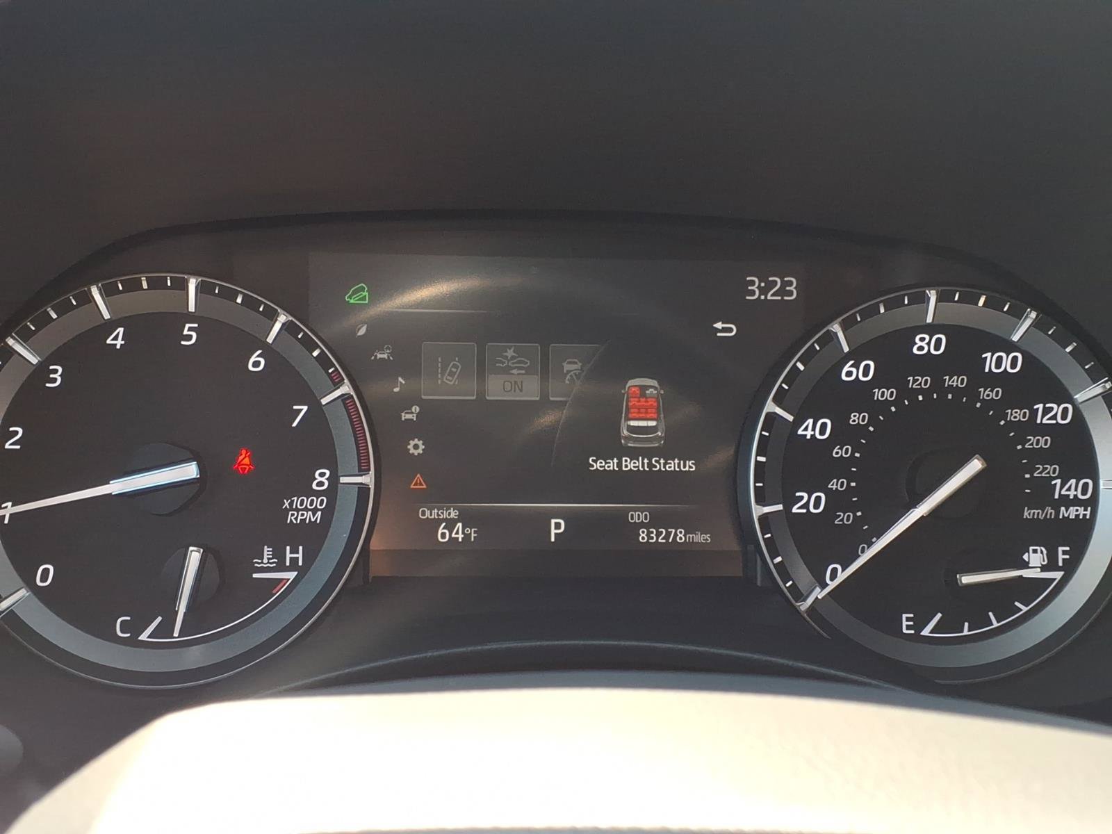 Used 2021 Toyota Highlander XLE AWD/4WD image 14