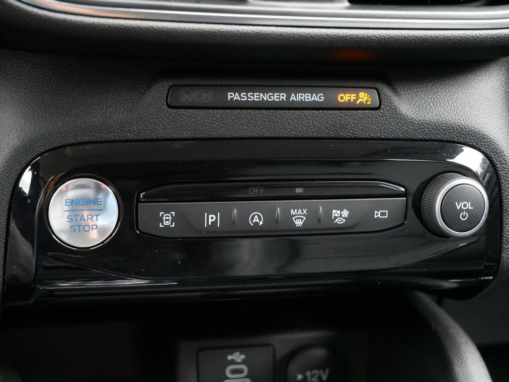 Certified 2024 Ford Escape Platinum AWD/4WD image 24