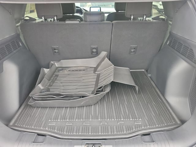 Certified 2026 Ford Escape Active w/ Cold Weather Package FWD image 25