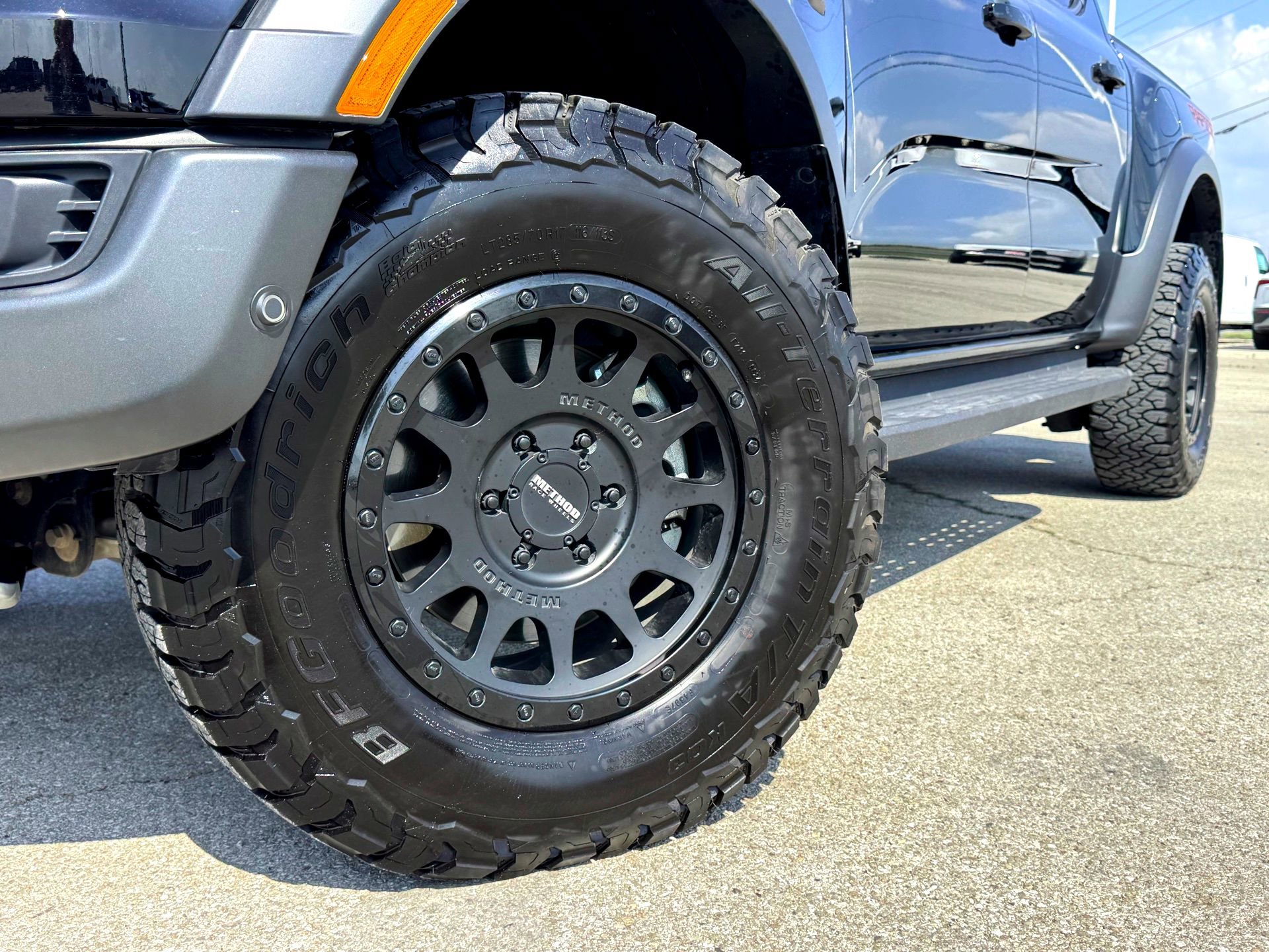 Certified 2024 Ford Ranger Raptor AWD/4WD image 2
