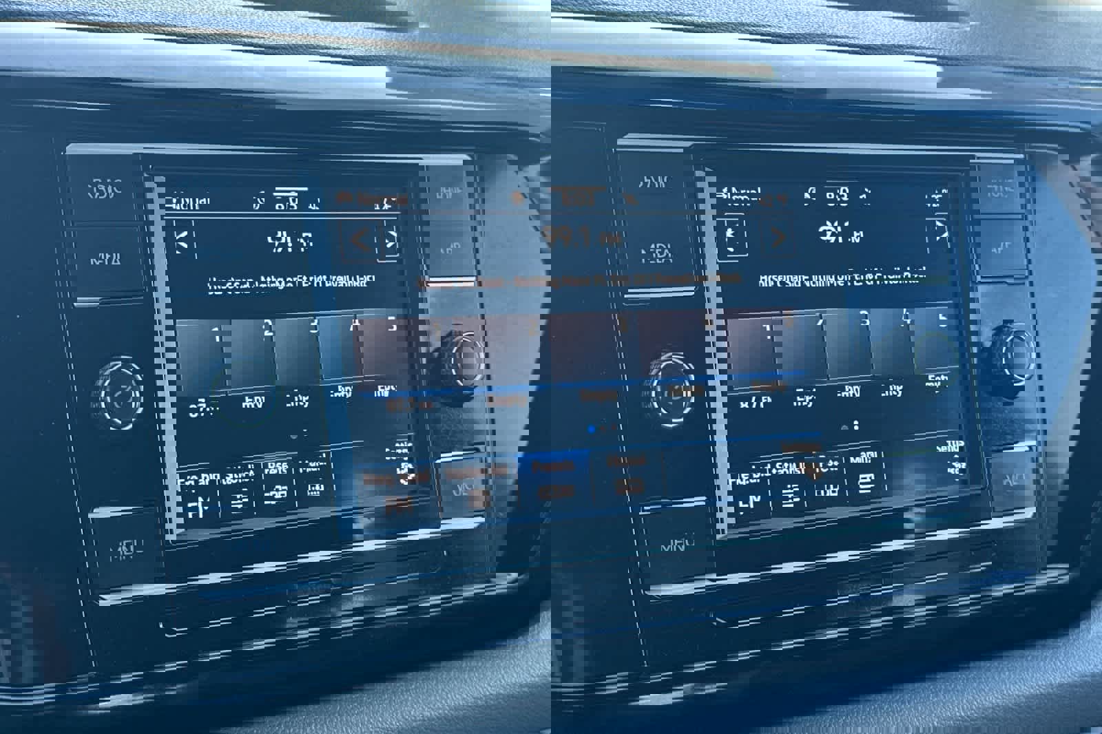 Used 2022 Volkswagen Taos S image 18