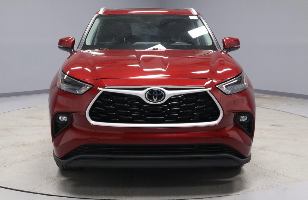 Used 2022 Toyota Highlander XLE image 8
