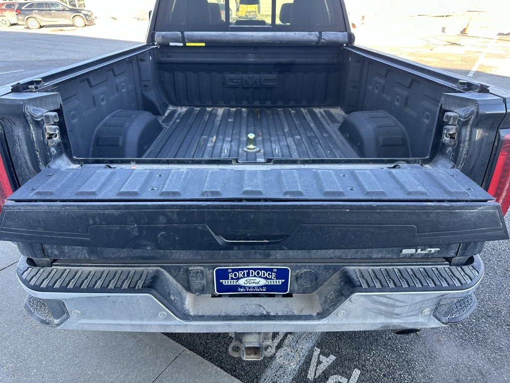 Used 2022 GMC Sierra 2500 SLT w/ SLT Premium Package image 14