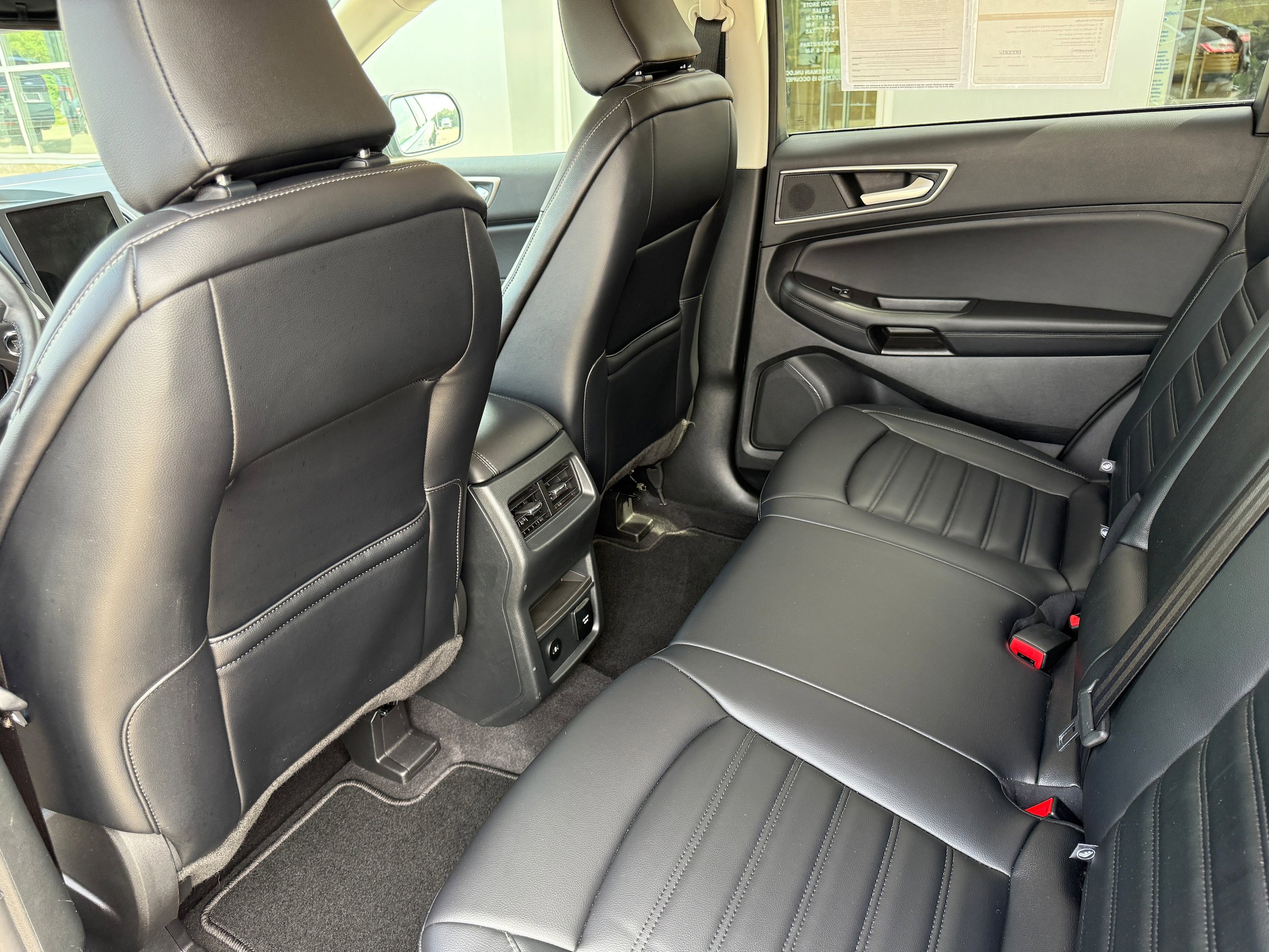 Certified 2024 Ford Edge SEL w/ Convenience Package AWD/4WD image 11