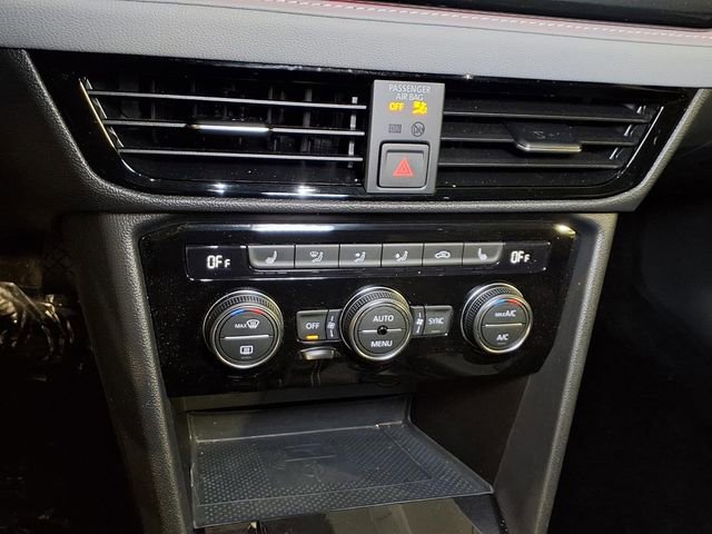 Used 2022 Volkswagen Taos SEL AWD/4WD image 8