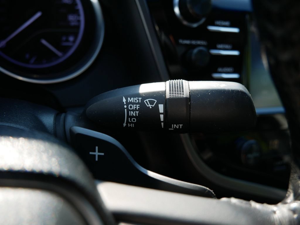 Used 2019 Toyota Camry SE FWD image 20