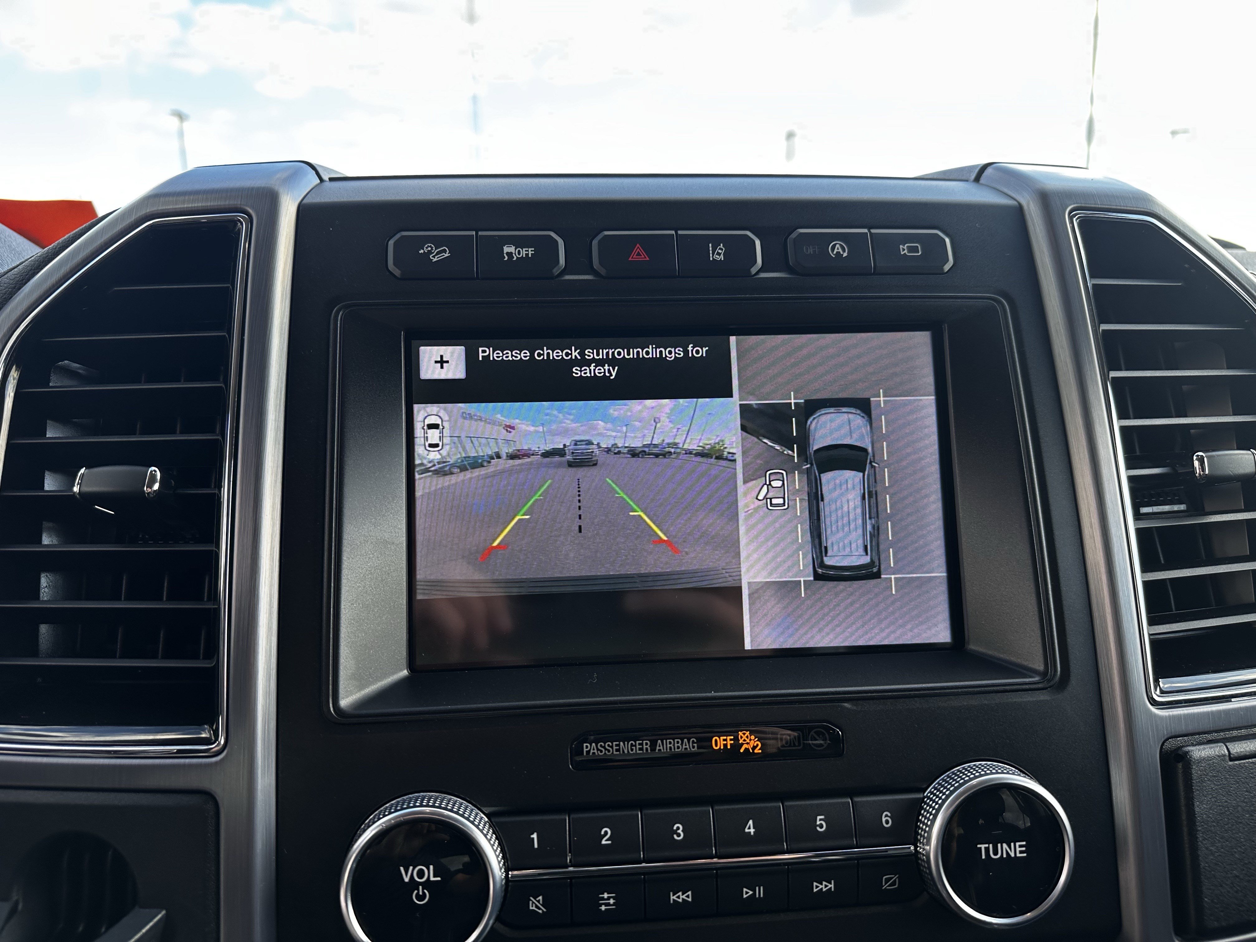 Certified 2019 Ford Expedition Platinum AWD/4WD image 17