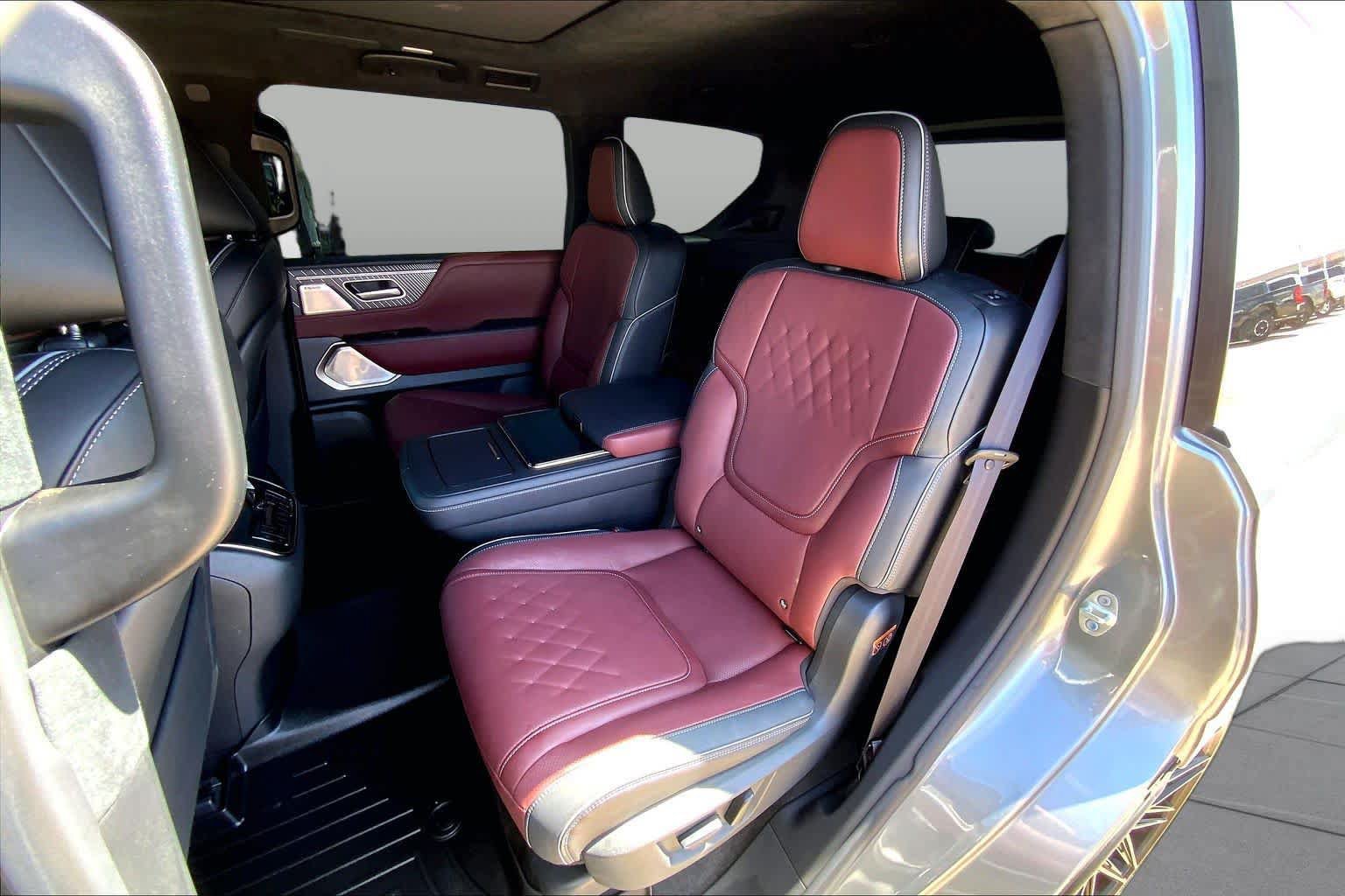 Used 2026 INFINITI QX80 Autograph w/ Autograph Exterior Package AWD/4WD image 21