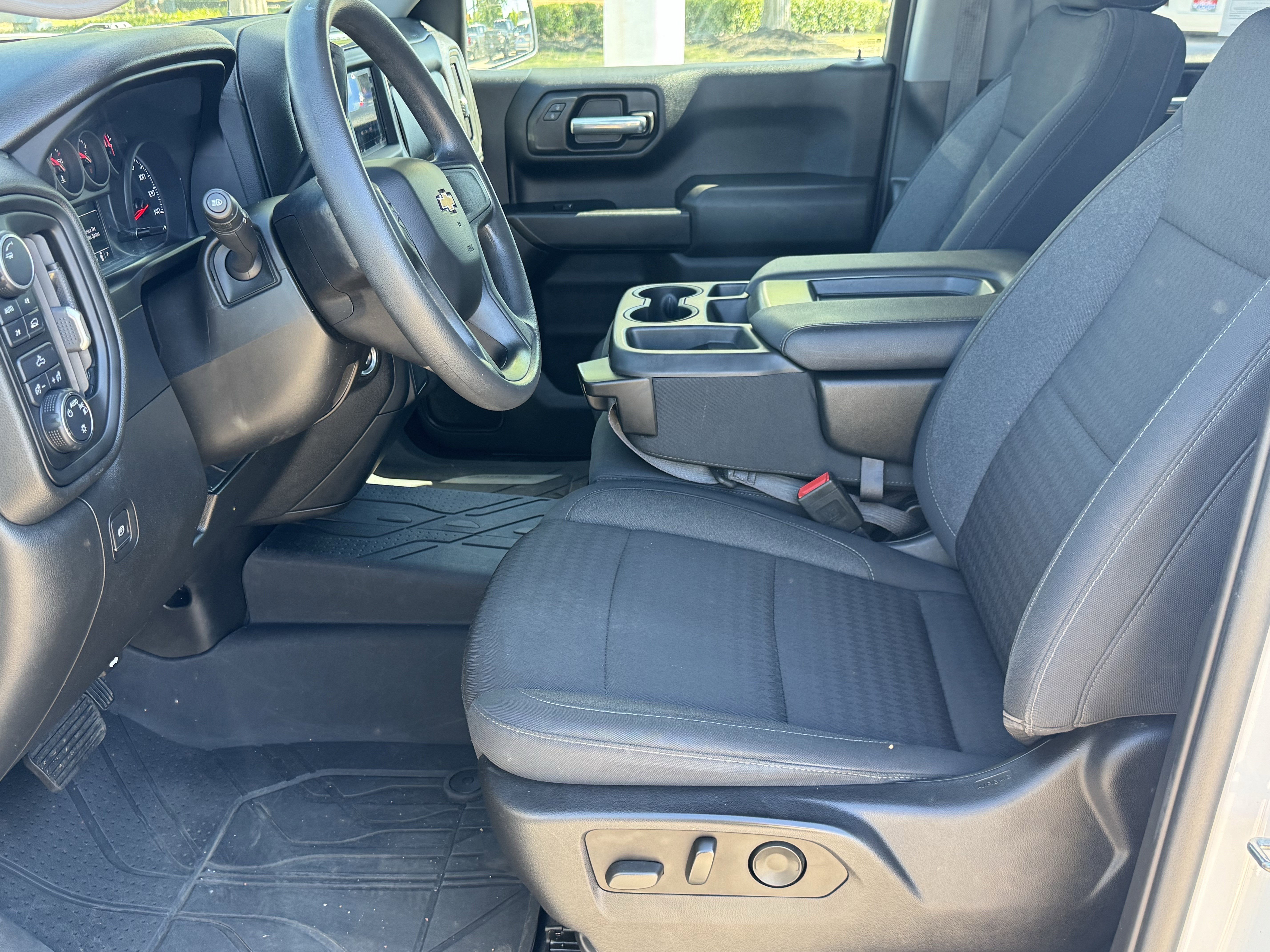 Used 2022 Chevrolet Silverado 1500 Custom image 10