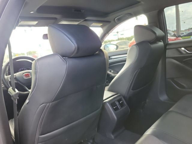 Used 2018 Honda Accord Sport image 10