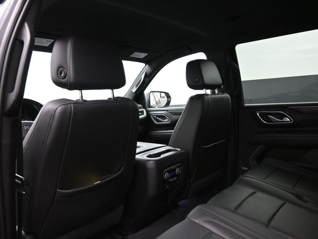 Used 2021 Chevrolet Tahoe Z71 image 2