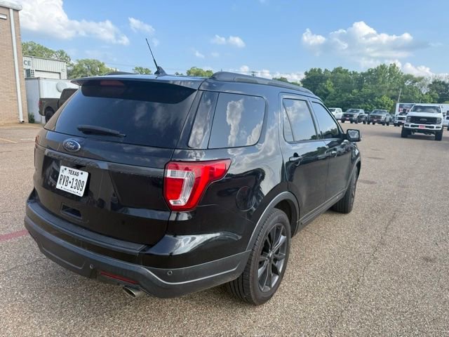 Certified 2019 Ford Explorer XLT w/ Equipment Group 202A FWD image 9