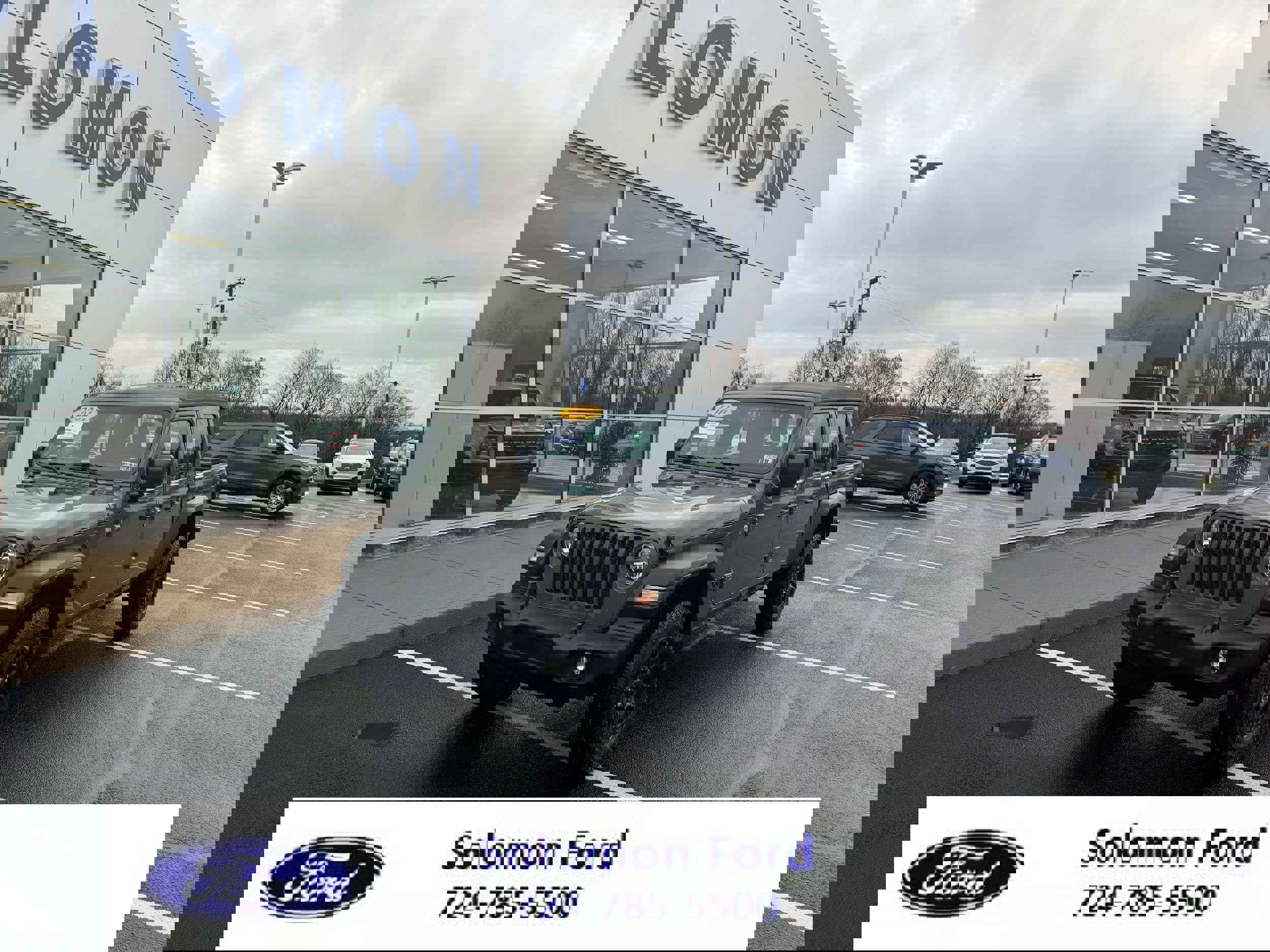 Used 2021 Jeep Gladiator Sport image 7