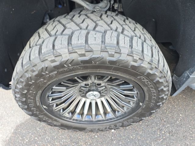 Used 2019 Chevrolet Silverado 1500 LT Trail Boss image 8