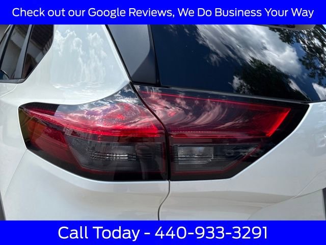 Used 2023 Nissan Rogue SV image 28