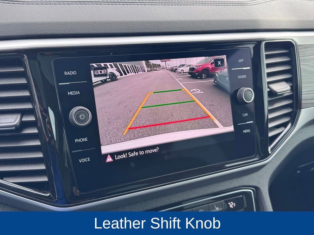 Used 2023 Volkswagen Atlas Cross Sport SE w/ Panoramic Sunroof Package image 17