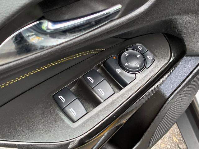 Used 2024 Chevrolet Trax LT FWD image 21