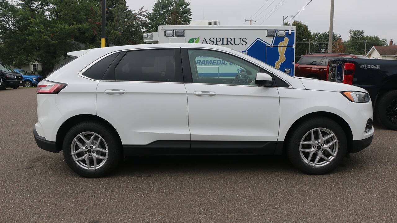Certified 2024 Ford Edge SEL AWD/4WD image 2