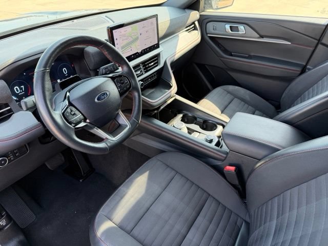 Certified 2025 Ford Explorer ST-Line w/ ST-Line Street Pack AWD/4WD image 13