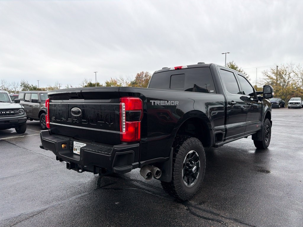 Certified 2025 Ford F250 Lariat w/ Lariat Ultimate Package AWD/4WD image 3