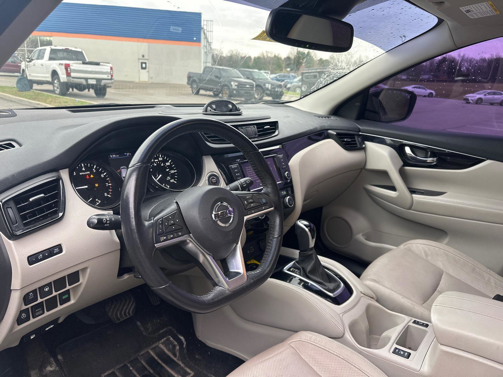 Used 2019 Nissan Rogue Sport SL w/ Premium Package image 15