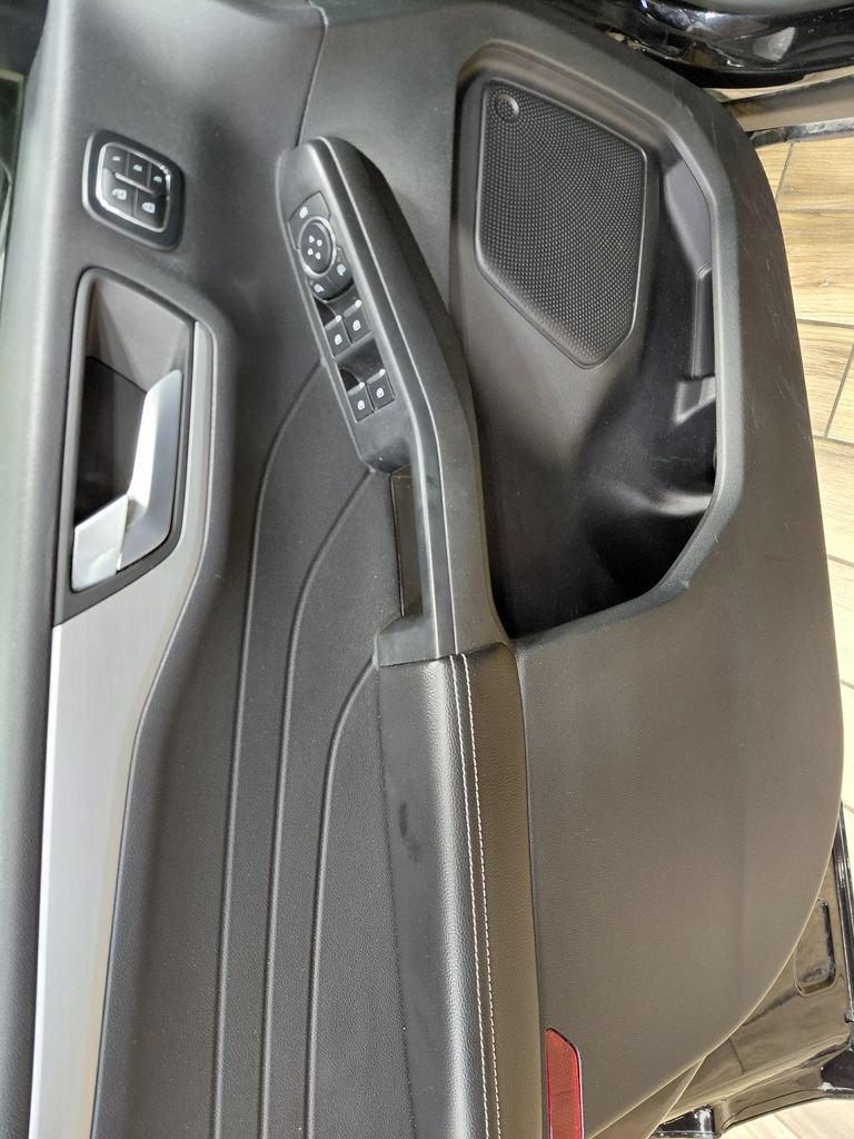 Certified 2025 Ford Escape Platinum AWD/4WD image 38