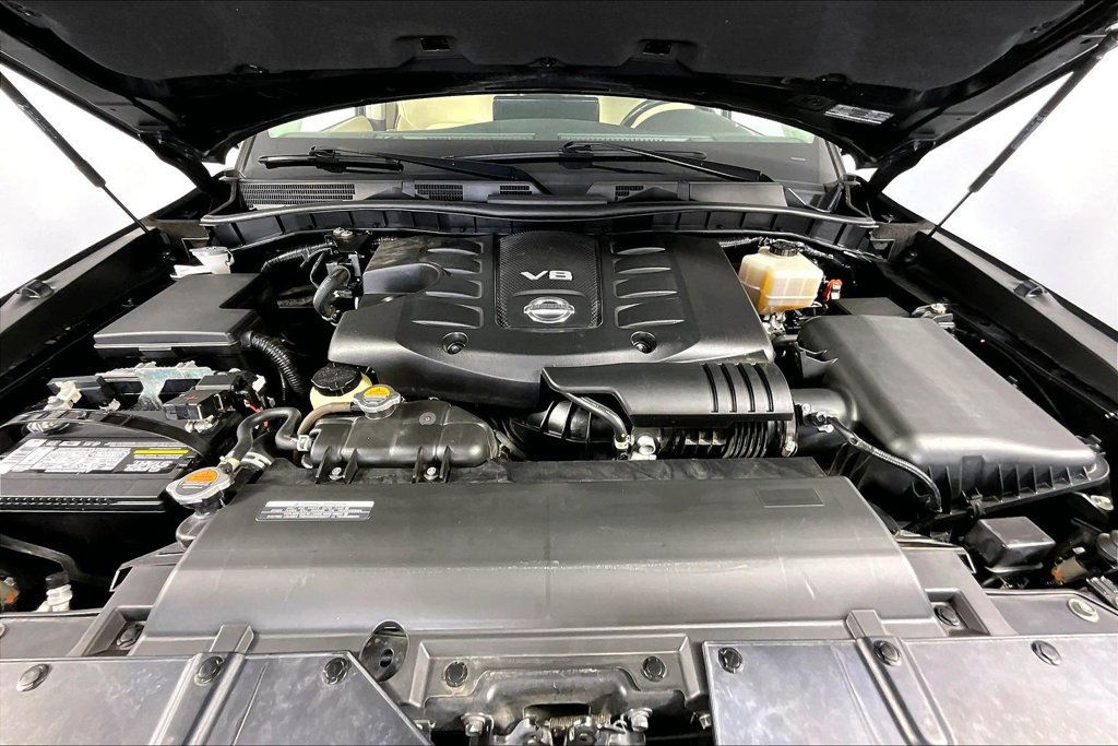 Used 2021 Nissan Armada SL w/ Captain's Chairs Package RWD image 9