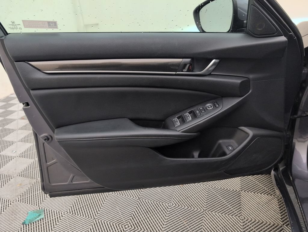 Used 2018 Honda Accord Sport image 31