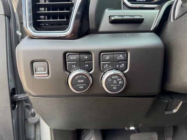 Used 2024 GMC Sierra 3500 Denali Ultimate image 12