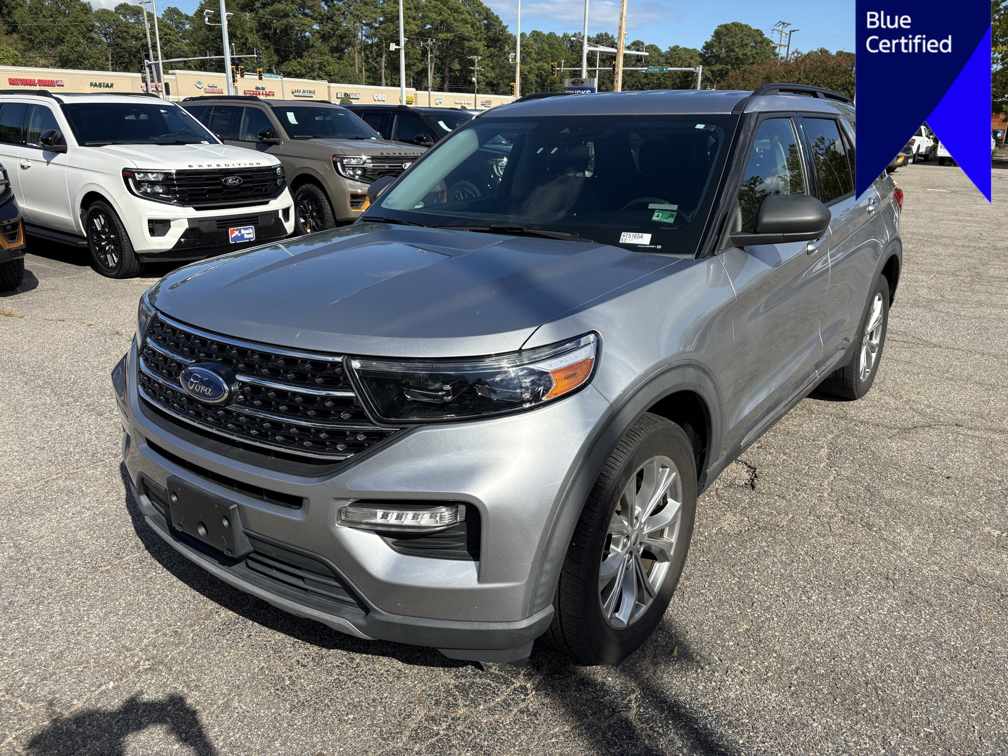Certified 2021 Ford Explorer XLT w/ Equipment Group 202A