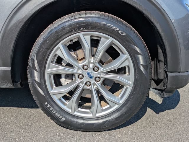Certified 2025 Ford Explorer Active w/ Active Comfort Package RWD image 11